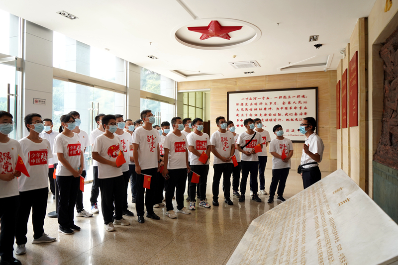 公司團(tuán)委開展“喜迎二十大、永遠(yuǎn)跟黨走、奮進(jìn)新征程”主題團(tuán)日活動7